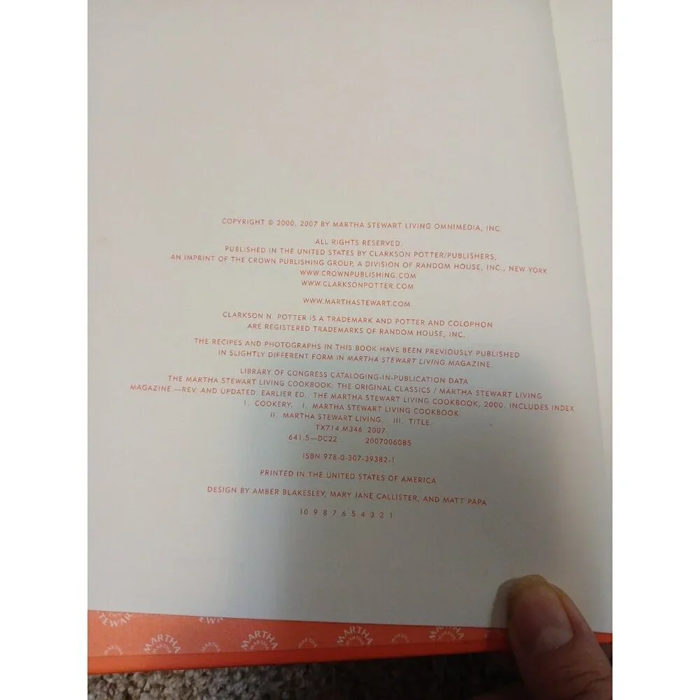 The‎ Martha Stewart Living Cookbook The Original Classics C. 2007